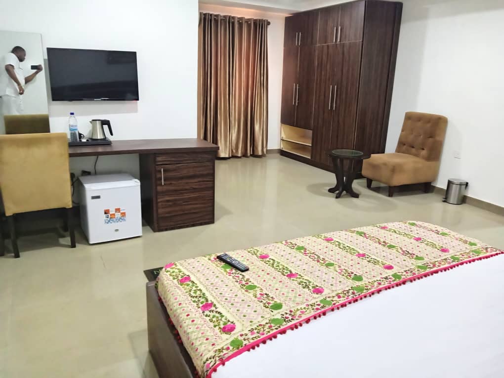 /web/uploads/116/Then Den Hotel (Prize Hotel & Resort)/room-photos/Executive Deluxe/prize hotel ex deluxe1.jpg